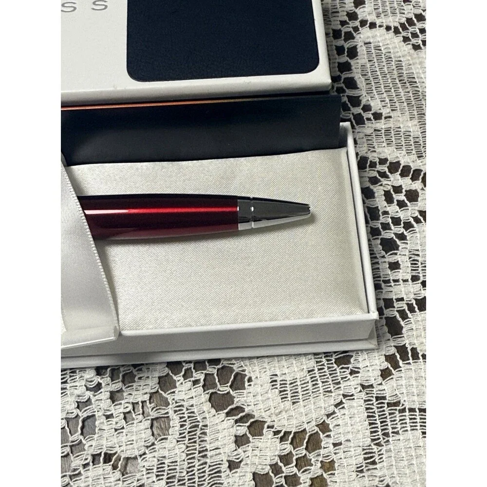 Cross apogee red